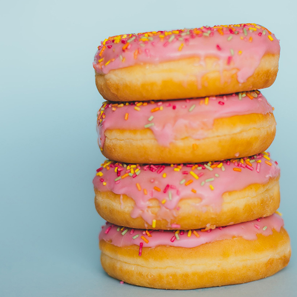 a photo of a donut